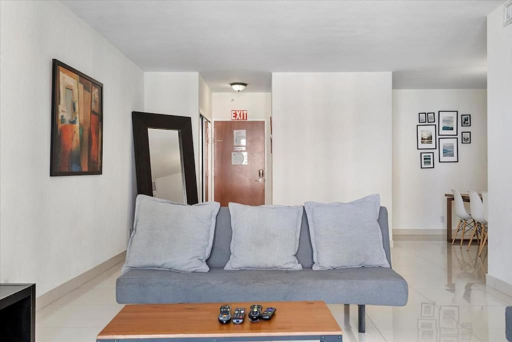 Beachfront 2 Bedroom At Tides Hollywood 8Th Floor Экстерьер фото